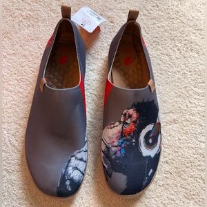 NWT uin Art Travel Shoes, size12